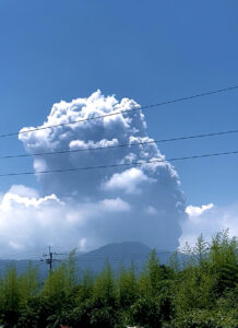 活火山ハイキングツアー　 霧島の新燃岳を探検しよう　をリリースしました。