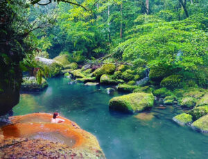 【新プラン】霧島の秘湯へ。ガイドと行く「野湯」体験ツアーの販売を開始しました。